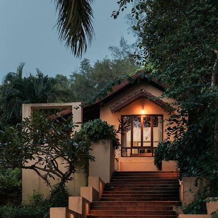 Sai Vishram Beach Resort Bainduru Ngoại thất bức ảnh